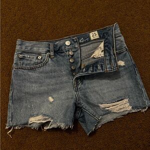 Free People We The Free denim shorts size 25 / never worn